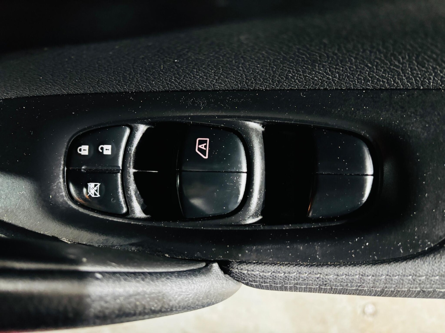 Used Nissan Qashqai 2014 for sale - 77073988: Photo 17