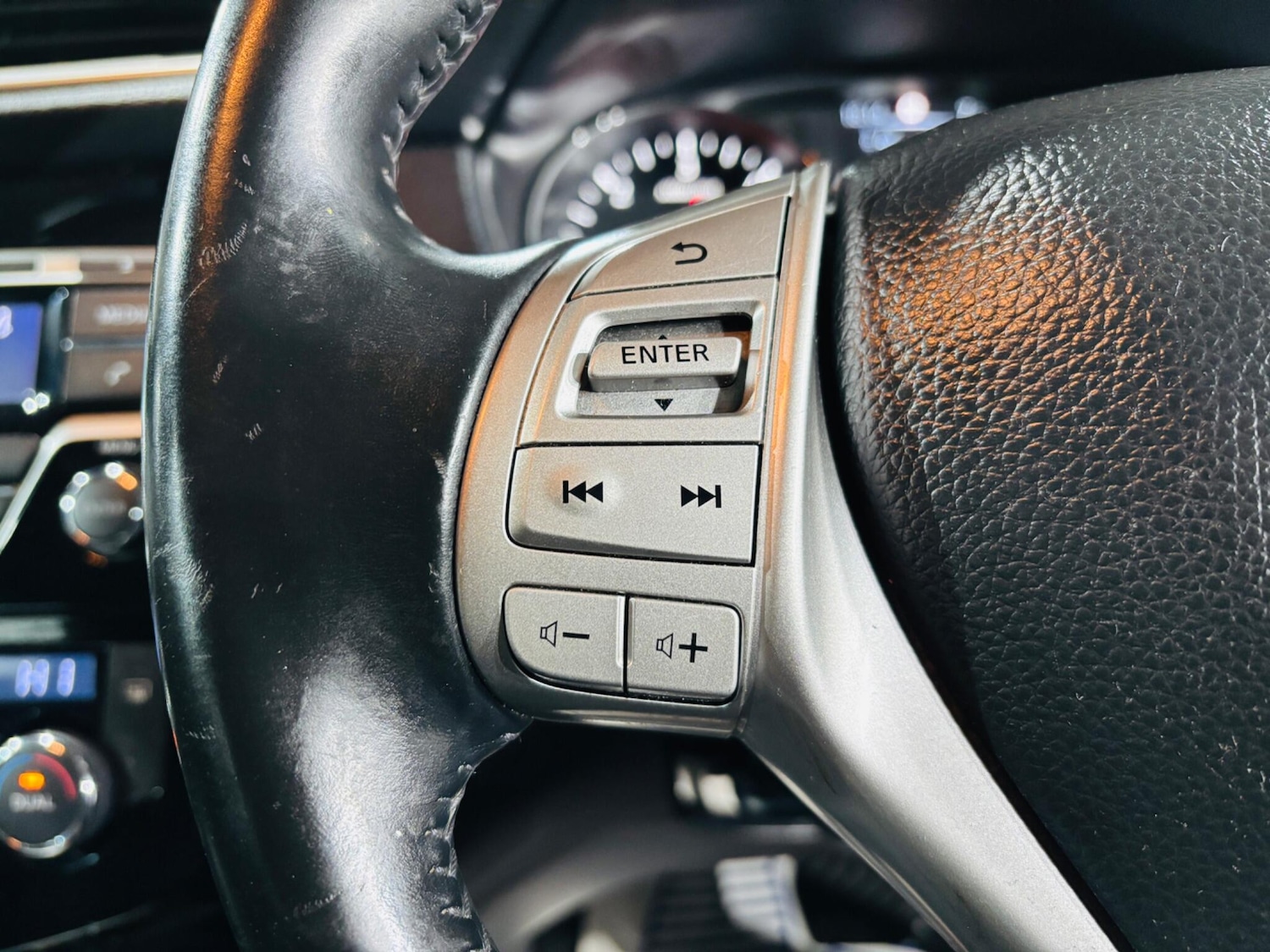 Used Nissan Qashqai 2014 for sale - 77073988: Photo 22