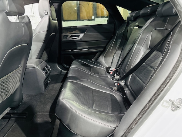 Used Jaguar XF 2016 for sale - 76226296: Photo 16