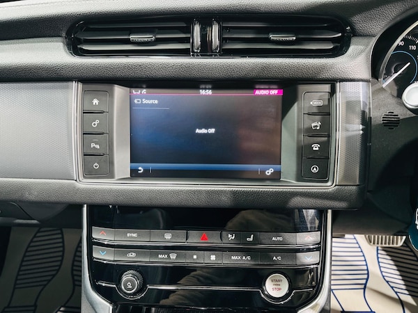 Used Jaguar XF 2016 for sale - 76226296: Photo 23