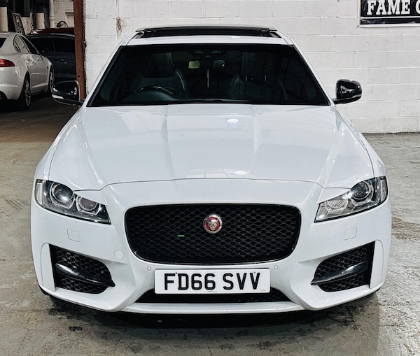 Used Jaguar XF 2016 for sale - 76226296: Photo 2