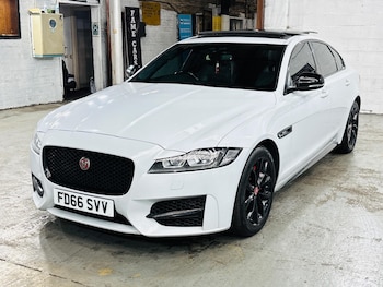 Used Jaguar XF 2016 for sale - 76226296: Photo 4