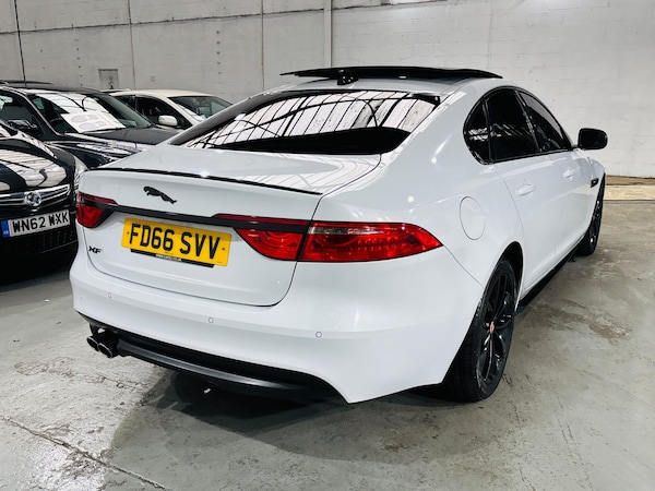 Used Jaguar XF 2016 for sale - 76226296: Photo 5