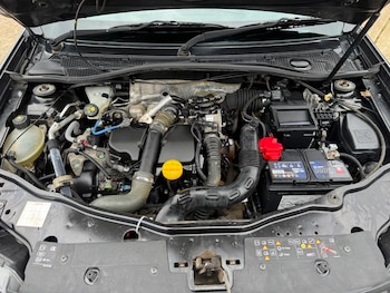 Used Dacia Duster 2016 for sale - 76374644: Photo