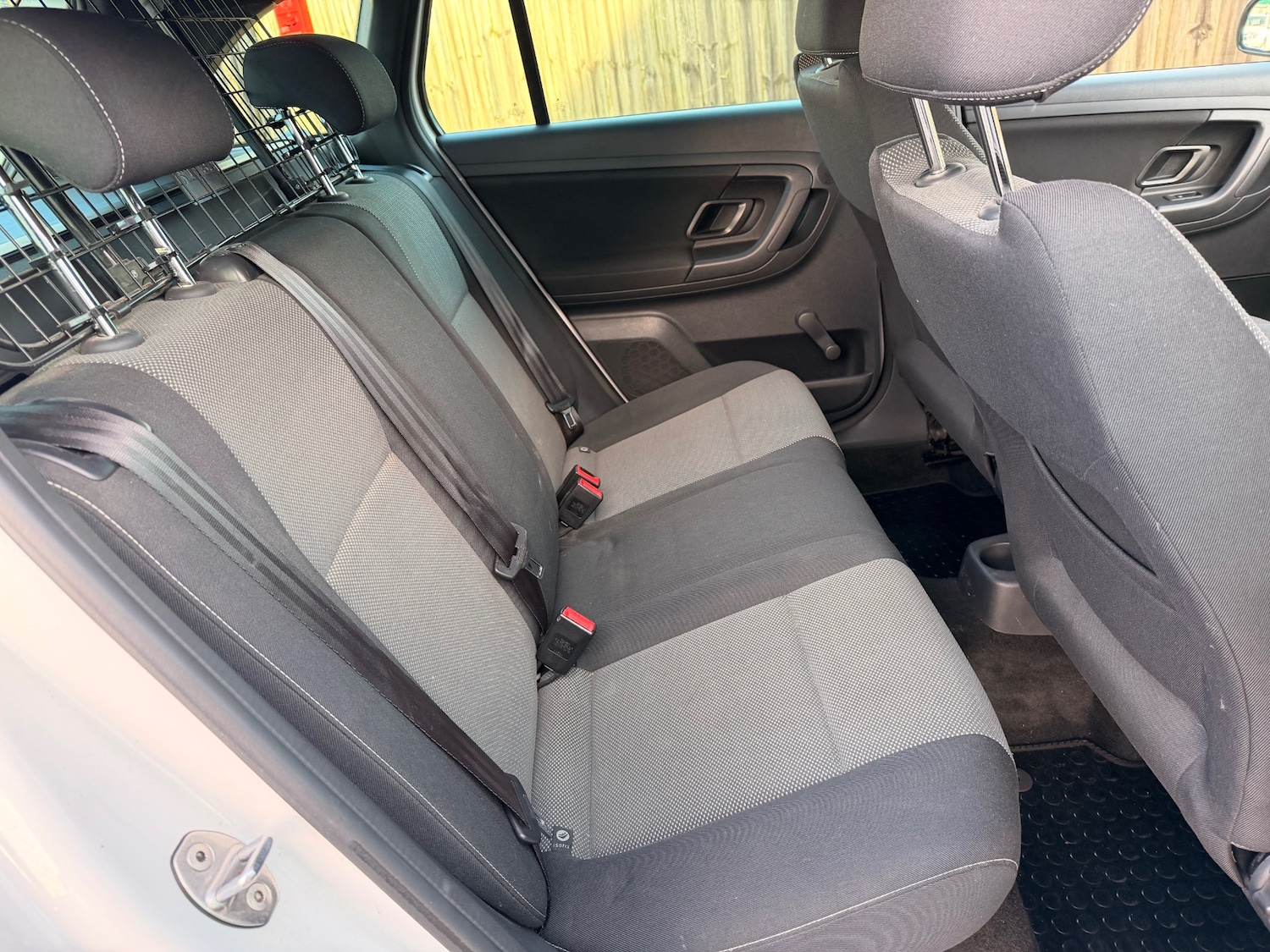 Used Skoda Fabia 2014 for sale - 77094511: Photo 12