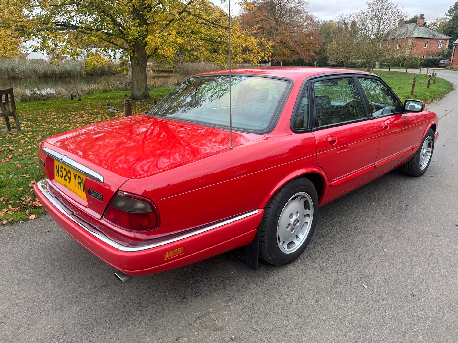 Used Jaguar XJ 1996 for sale - 76521190: Photo 8