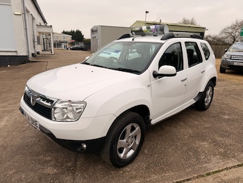 Used Dacia Duster 2014 for sale - 77034443: Photo