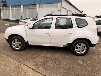 Used Dacia Duster 2014 for sale - 77034443: Photo