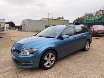 Used Volkswagen Golf 2017 for sale - 79827146: Photo