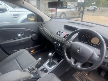 Used Renault Megane 2011 for sale - 75794255: Photo