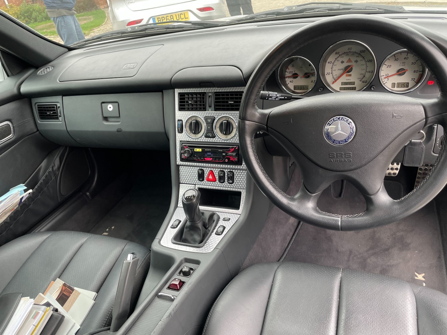 Used Mercedes-Benz SLK 2001 for sale - 76304584: Photo 21