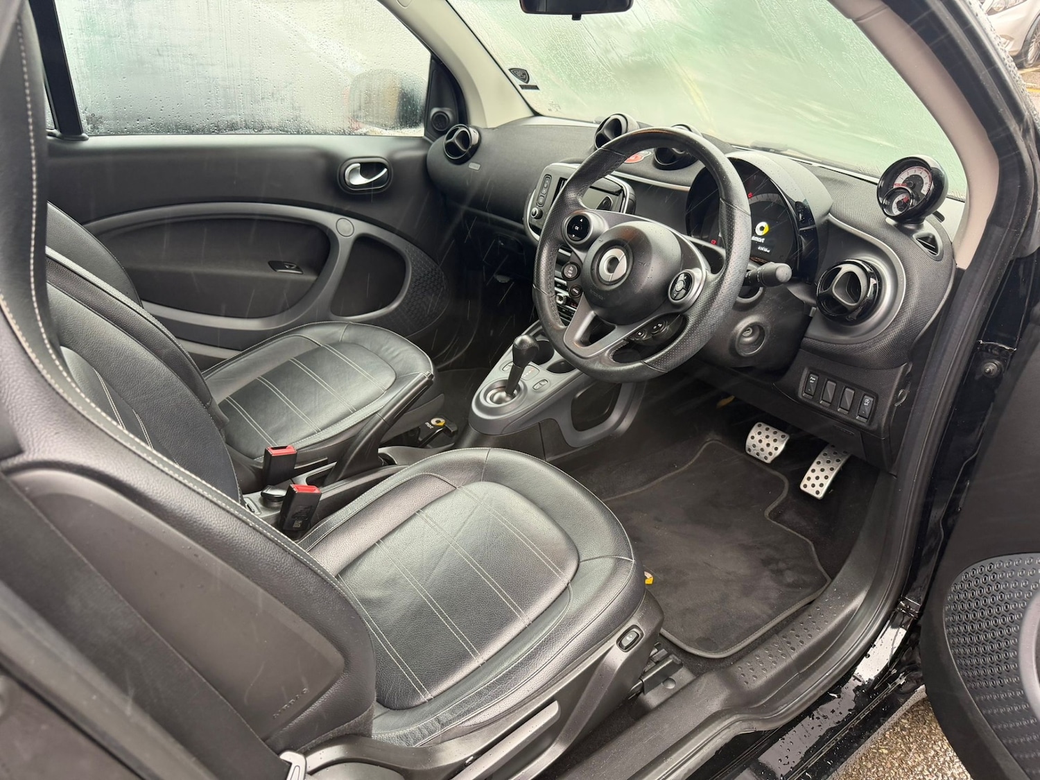 Used smart fortwo 2017 for sale - 77431722: Photo 4