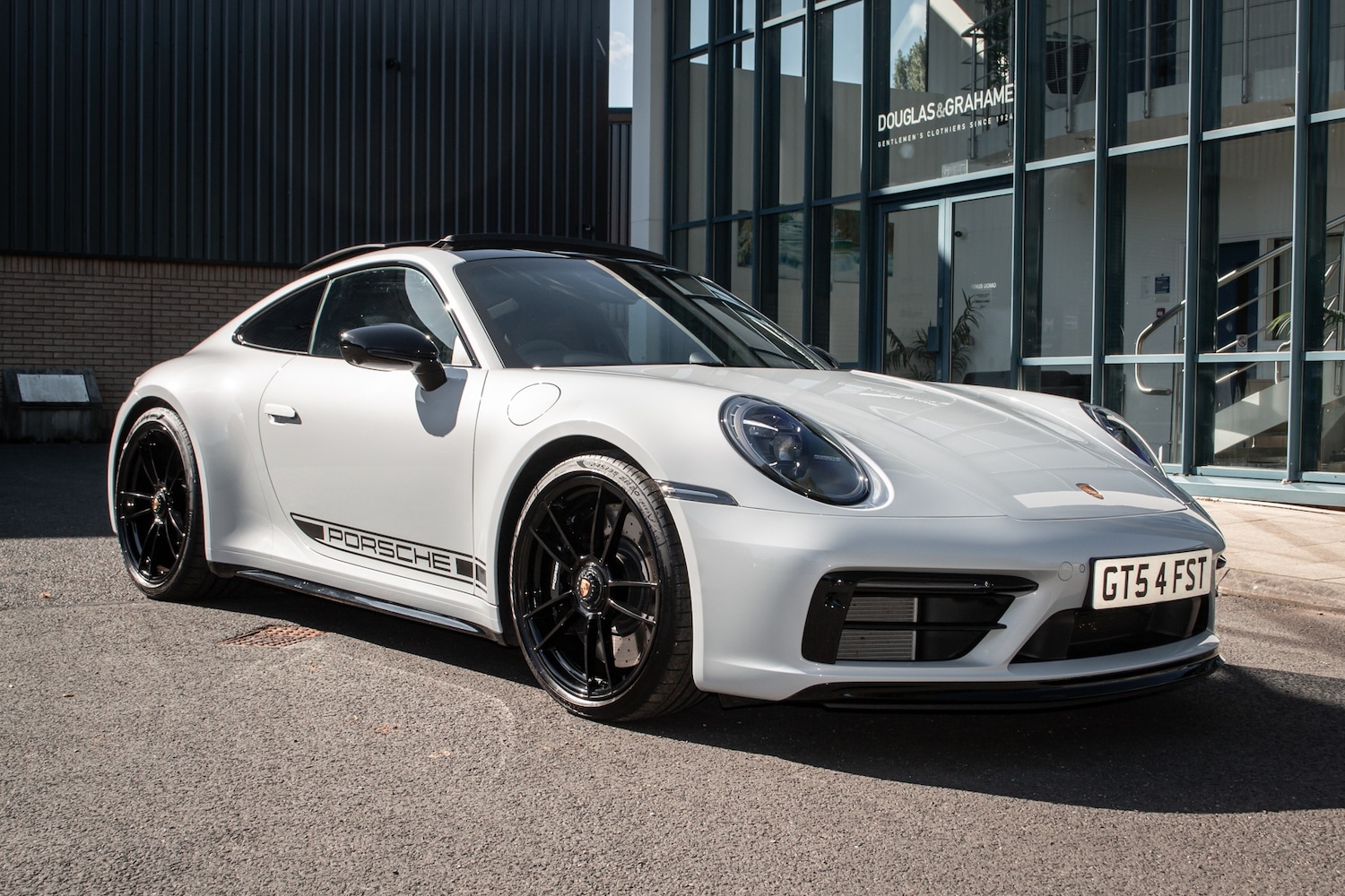 Used Porsche 911 2023 for sale - 76107458: Photo 1