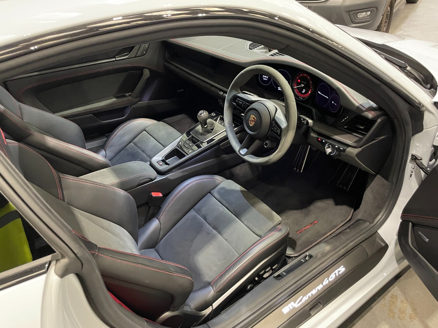 Used Porsche 911 2023 for sale - 76107458: Photo 26