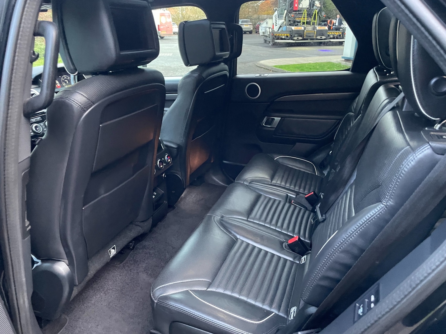 Used Land Rover Discovery 2019 for sale - 76882152: Photo 11