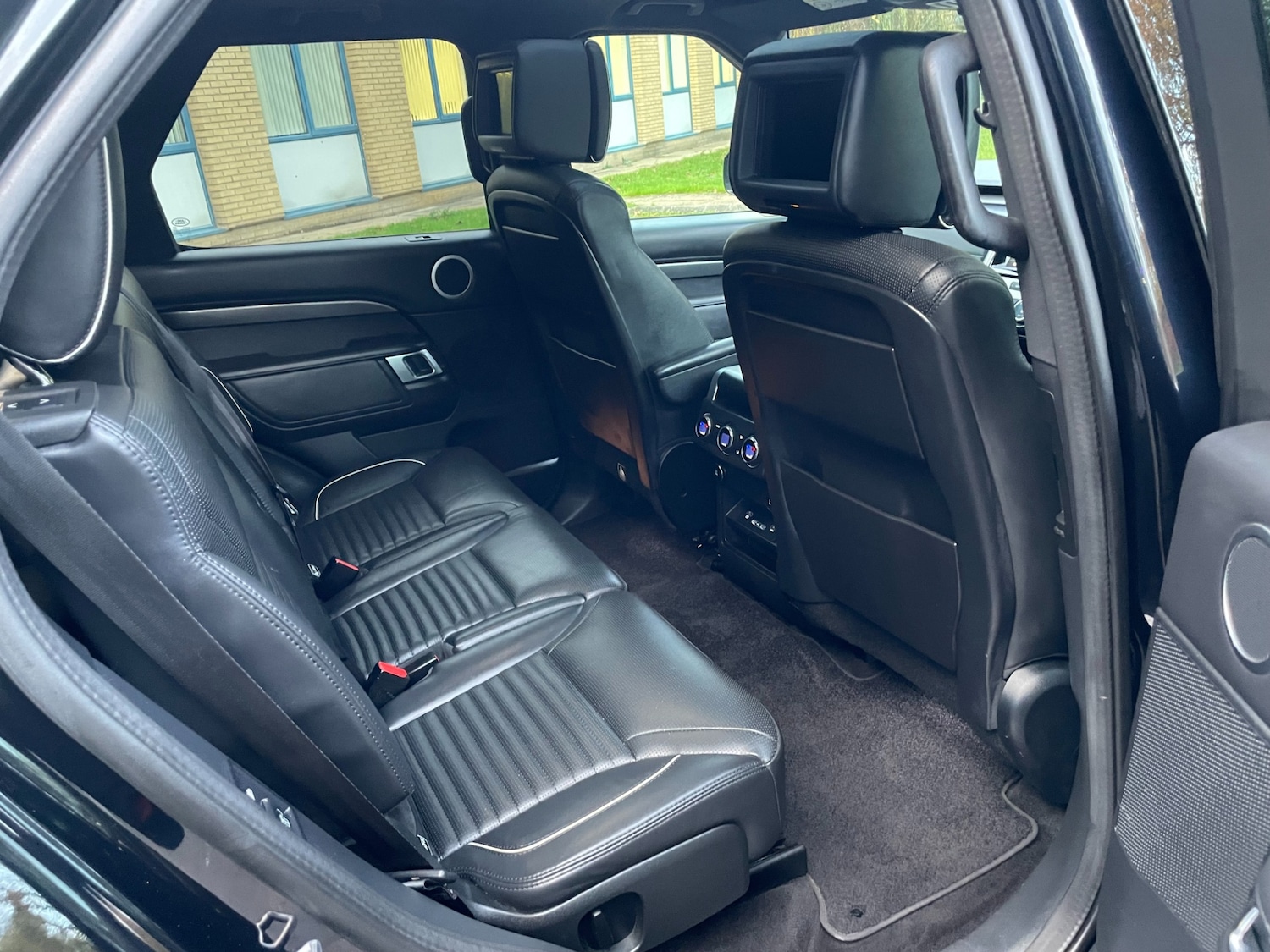 Used Land Rover Discovery 2019 for sale - 76882152: Photo 18