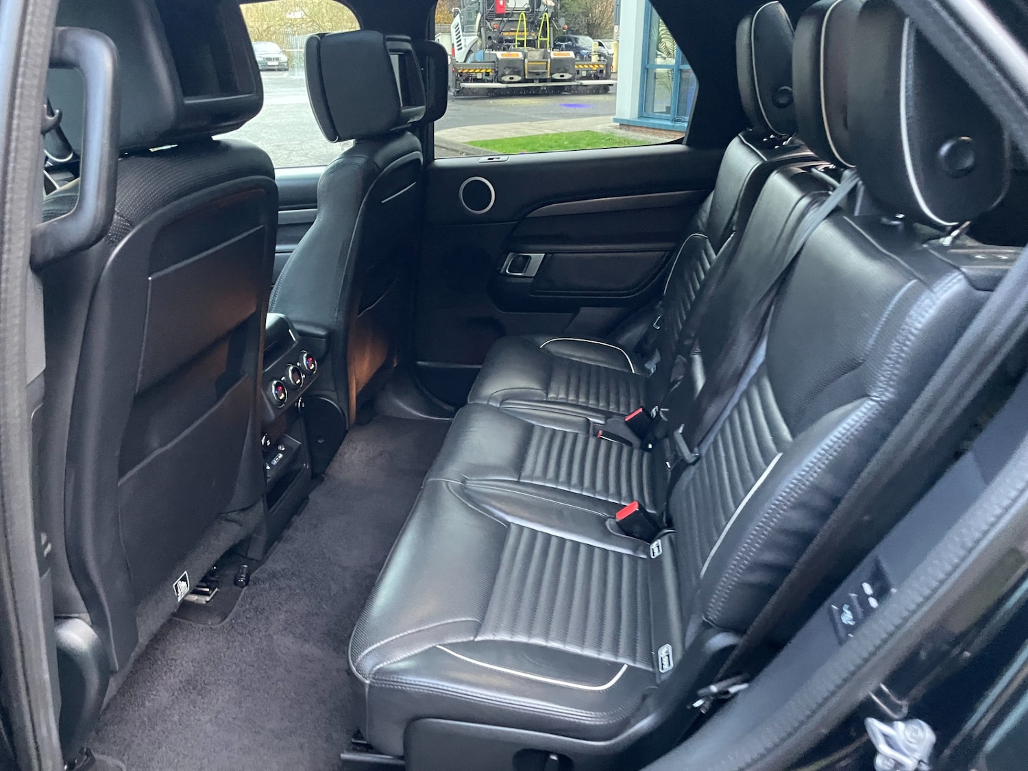 Used Land Rover Discovery 2019 for sale - 76882152: Photo 9