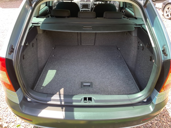 Used Skoda Octavia 2010 for sale - 76265813: Photo 5