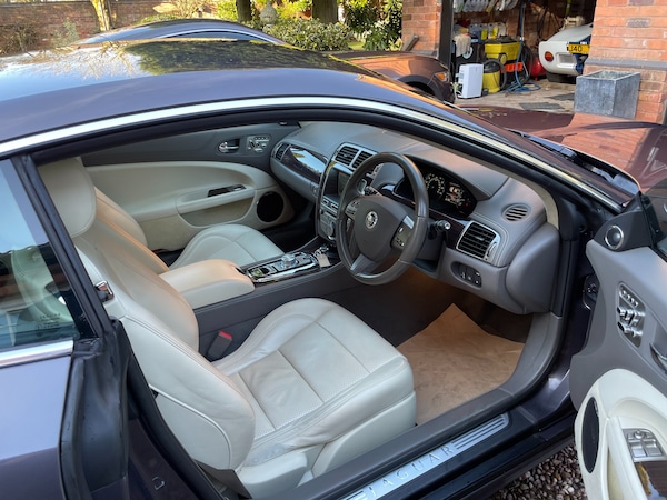 Used Jaguar XK 2009 for sale - 75644630: Photo 10