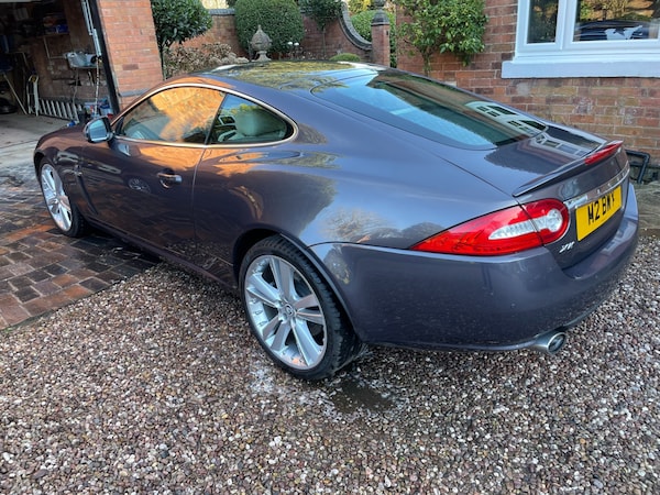 Used Jaguar XK 2009 for sale - 75644630: Photo 4