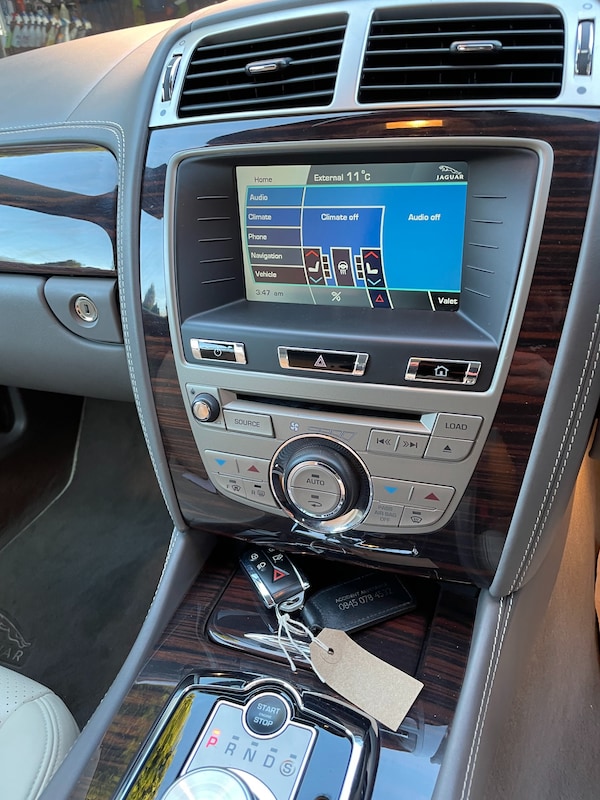 Used Jaguar XK 2009 for sale - 75644630: Photo 7