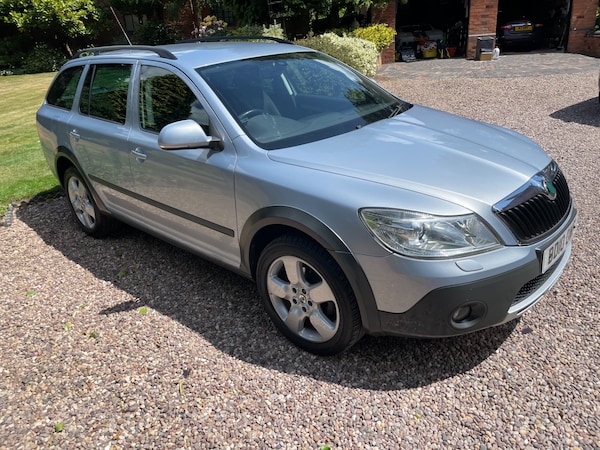 Used Skoda Octavia 2010 for sale - 74906992: Photo 20