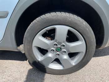 Used Skoda Octavia 2010 for sale - 74906992: Photo