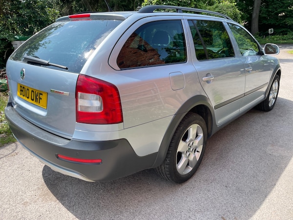 Used Skoda Octavia 2010 for sale - 74906992: Photo 6