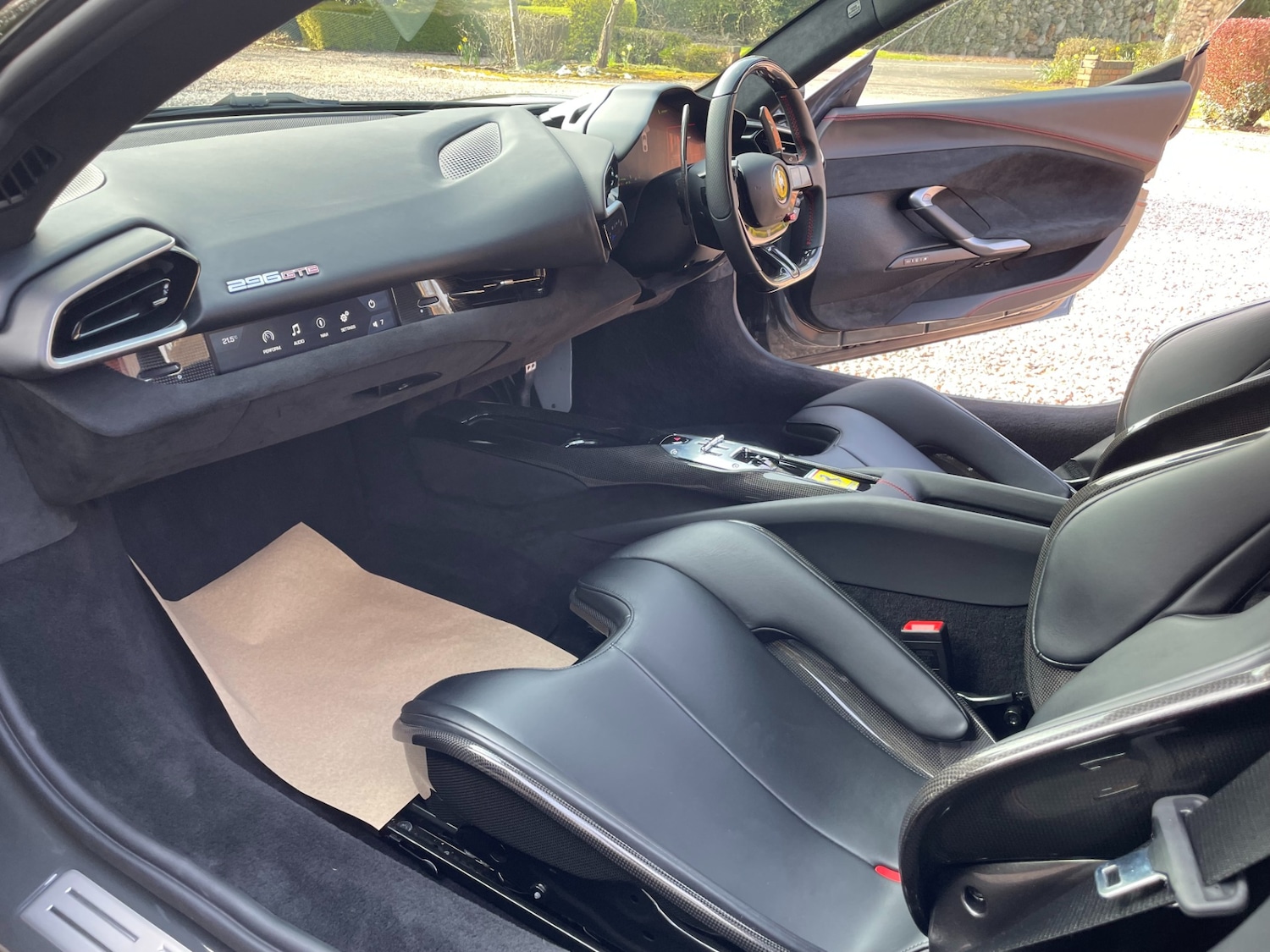 Used Ferrari 296 GTB 2024 for sale - 77980820: Photo 26