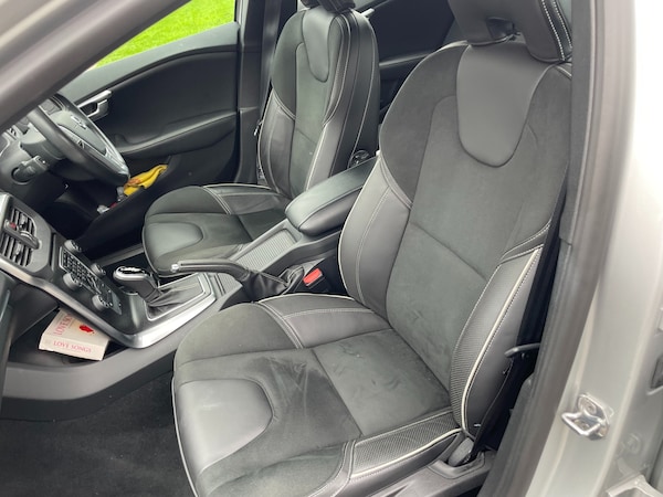 Used Volvo V40 2019 for sale - 76304603: Photo 12