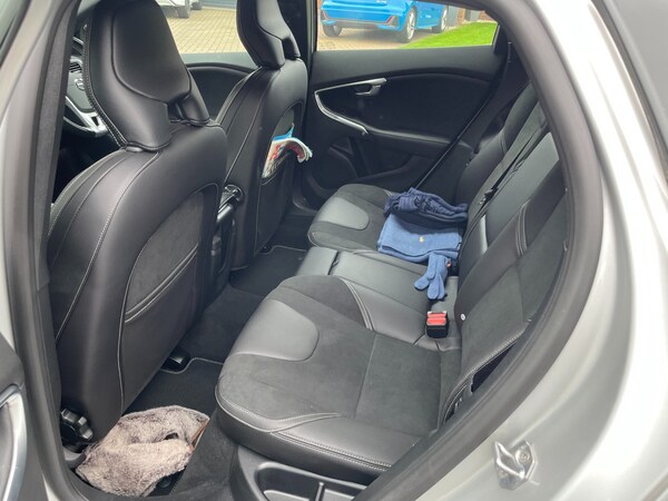 Used Volvo V40 2019 for sale - 76304603: Photo 14