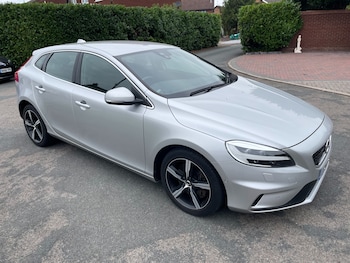 Volvo - V40
