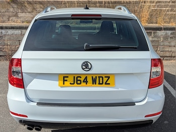 Used Skoda Superb 2014 for sale - 79494632: Photo