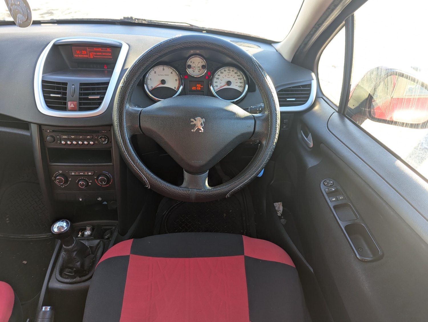 Used Peugeot 207 2010 for sale - 77107816: Photo 16