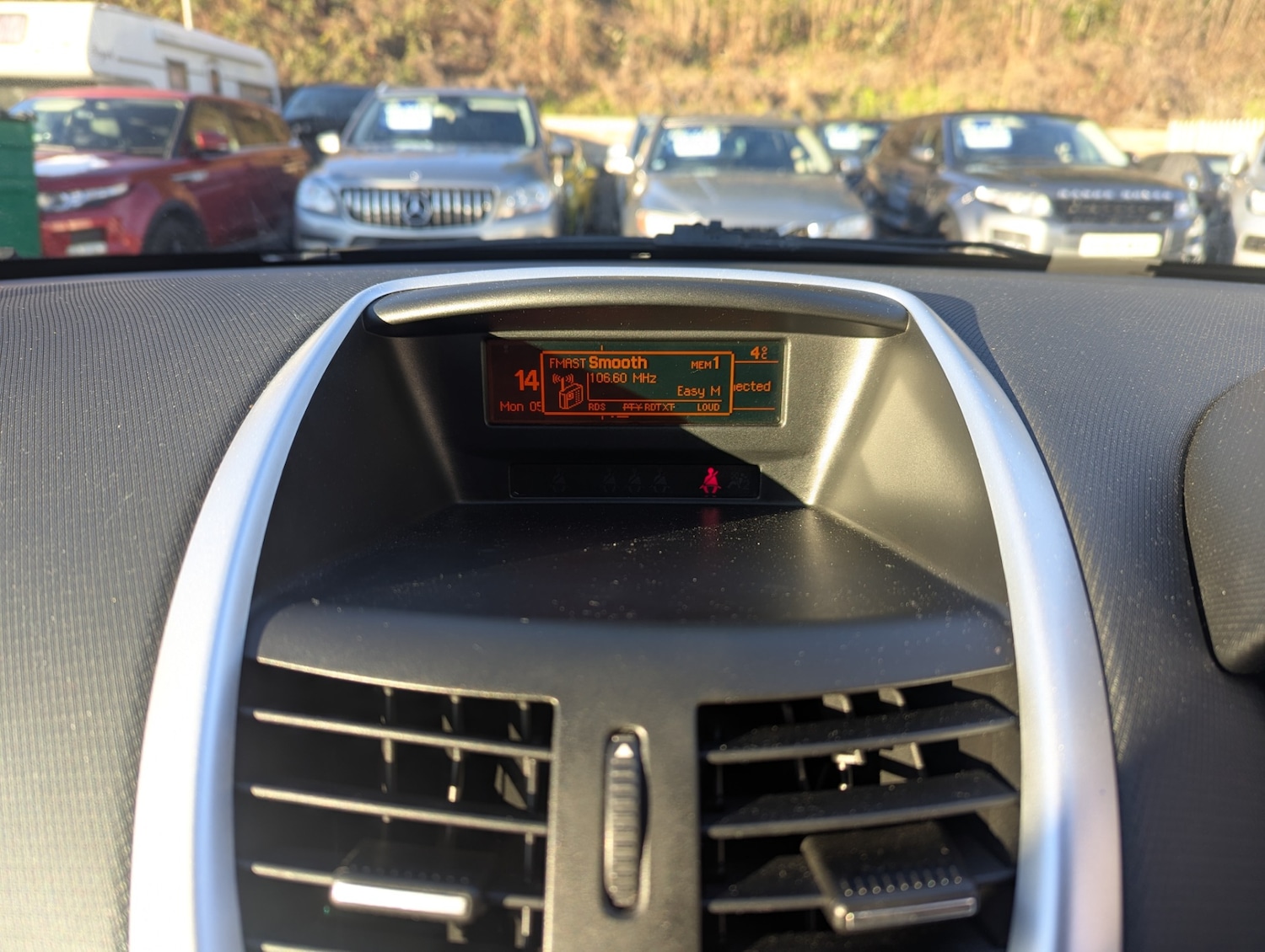 Used Peugeot 207 2010 for sale - 77107816: Photo 18