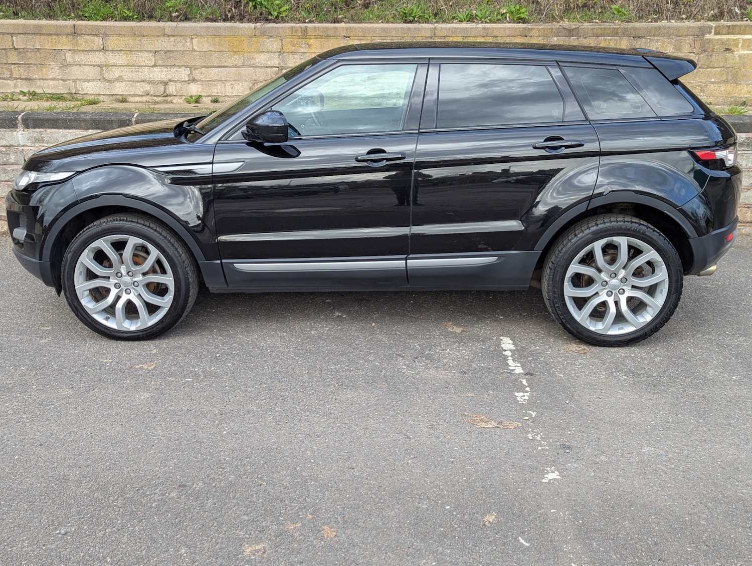 Used Land Rover Range Rover Evoque 2014 for sale - 77643880: Photo 2