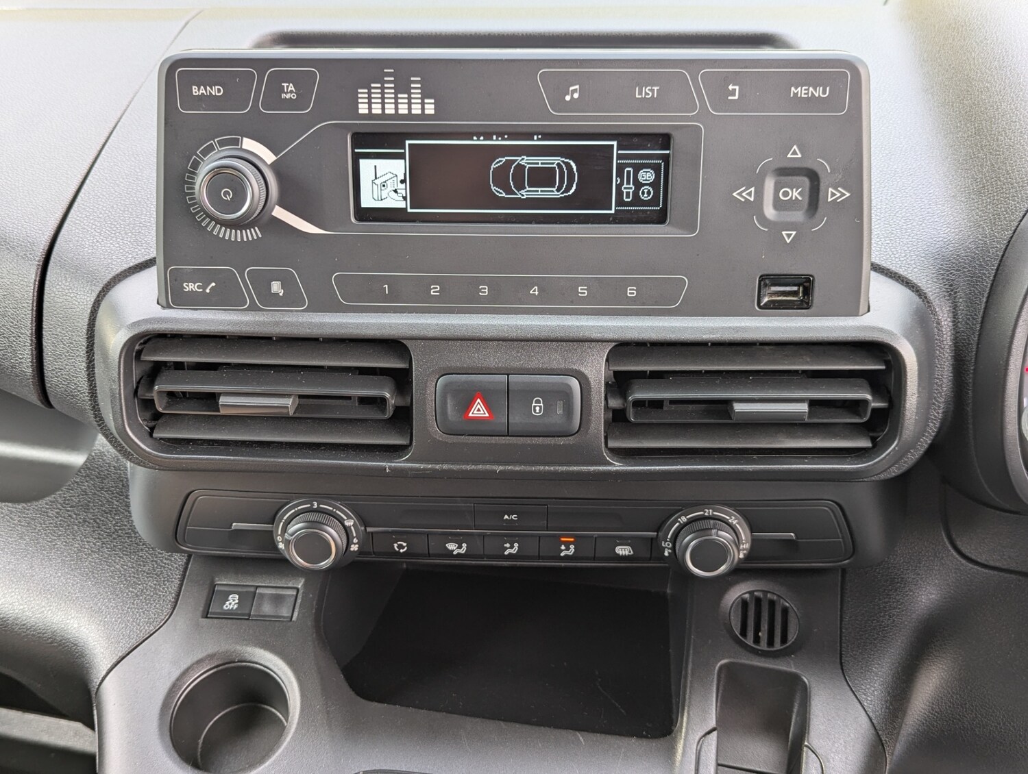 Used Vauxhall Combo 2019 for sale - 76347382: Photo 17