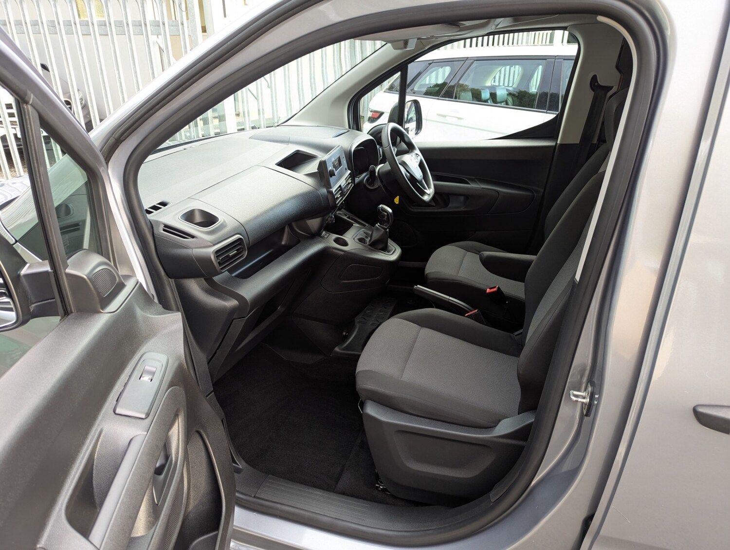 Used Vauxhall Combo 2019 for sale - 76347382: Photo 23