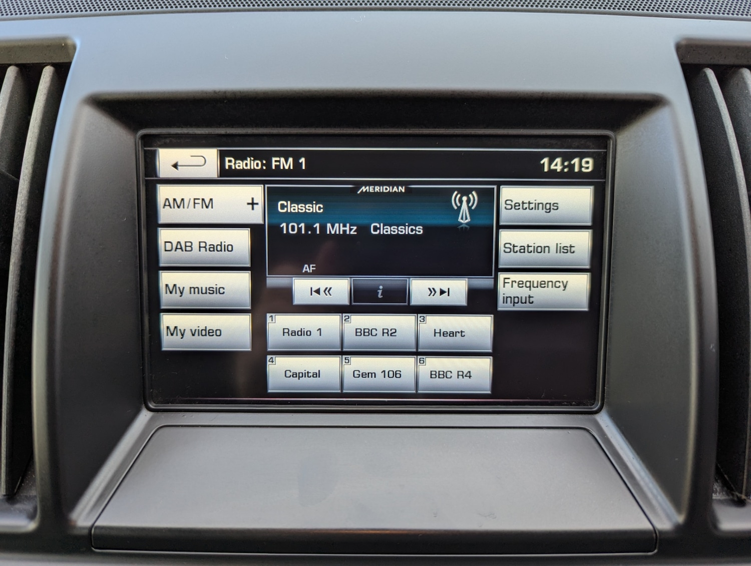 Used Land Rover Freelander 2014 for sale - 76640437: Photo 17