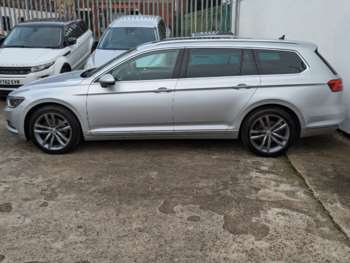 Used Volkswagen Passat 2017 for sale - 69545690: Photo
