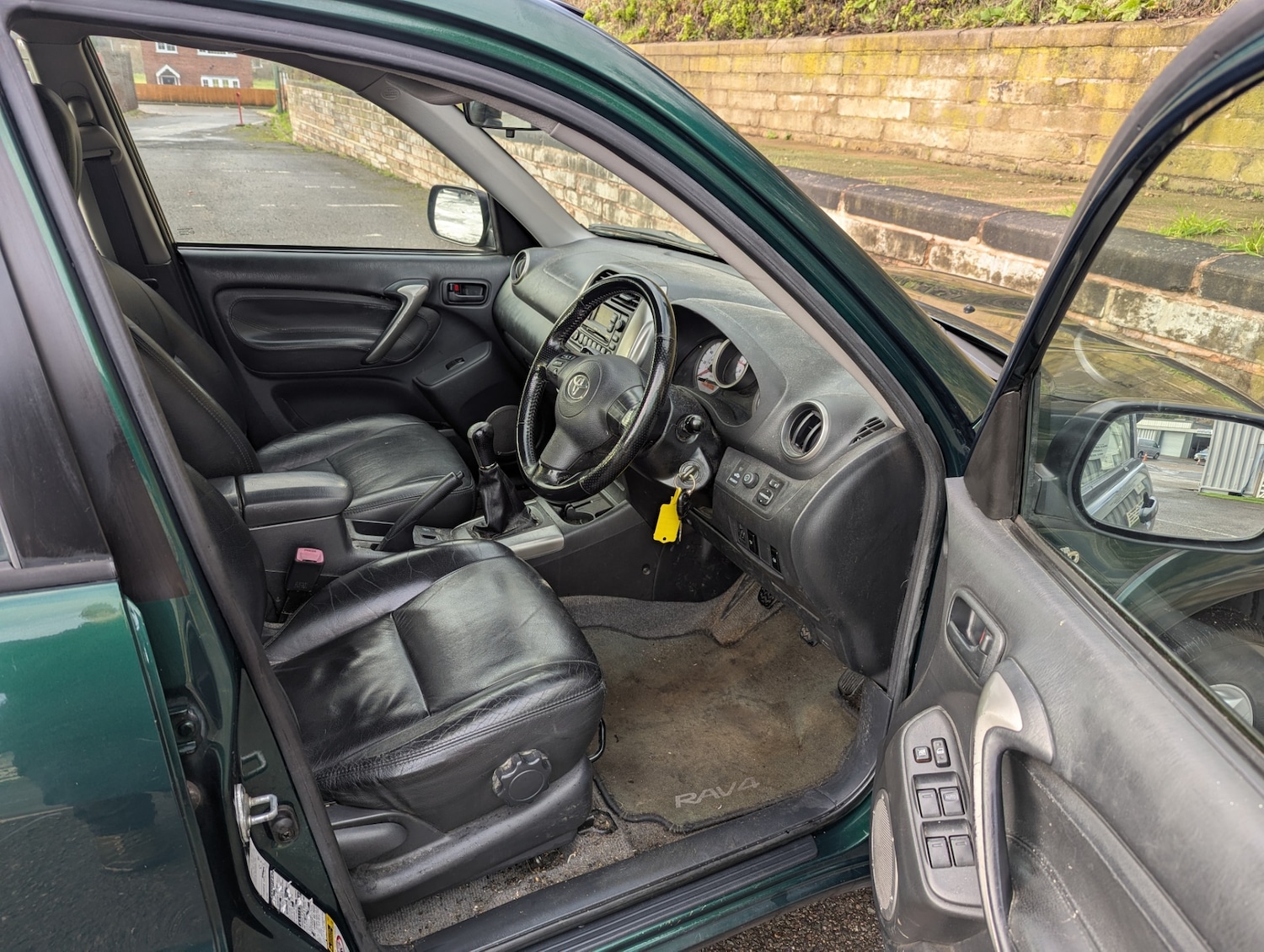 Used Toyota RAV4 2005 for sale - 76858698: Photo 4