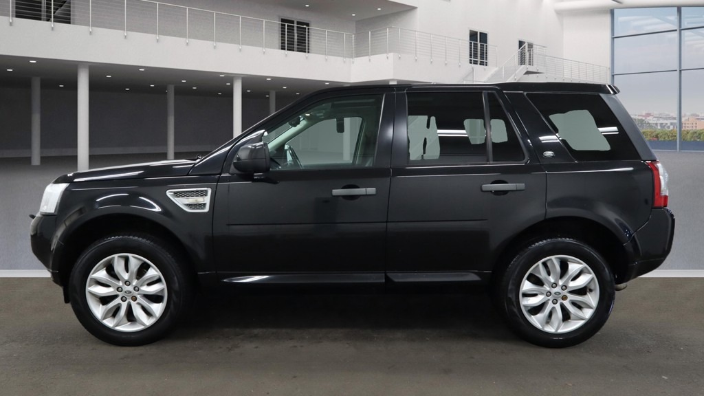 Used Land Rover Freelander 2011 for sale - 77636491: Photo 2