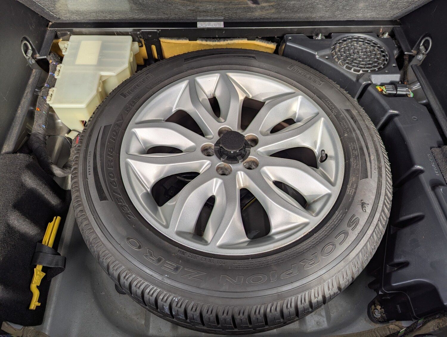 Used Land Rover Freelander 2011 for sale - 77636491: Photo 24