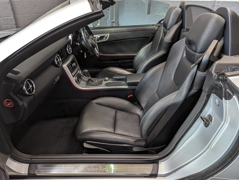 Used Mercedes-Benz SLK 2012 for sale - 75982398: Photo 10