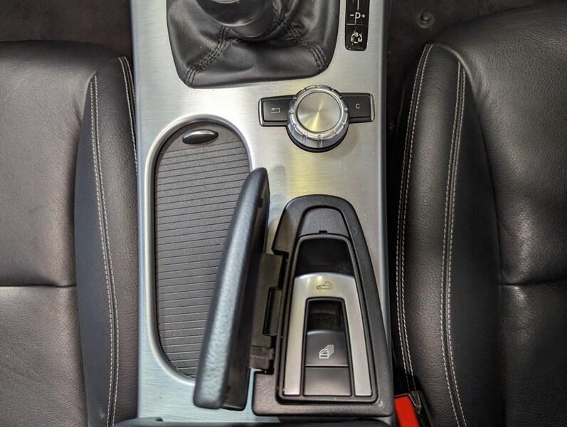 Used Mercedes-Benz SLK 2012 for sale - 75982398: Photo 18