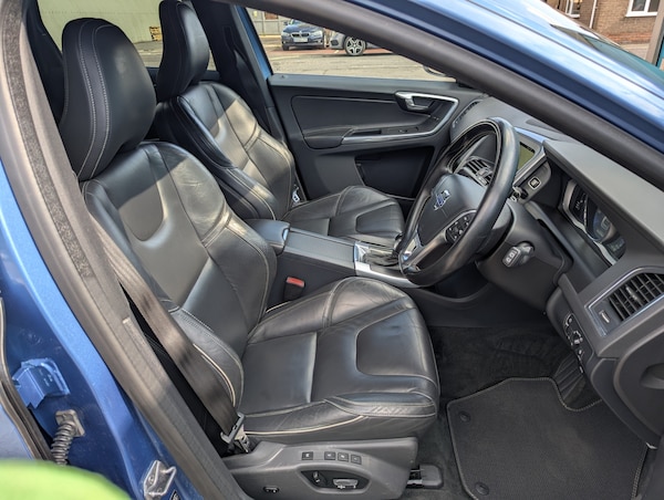 Used Volvo XC60 2014 for sale - 74761231: Photo 41