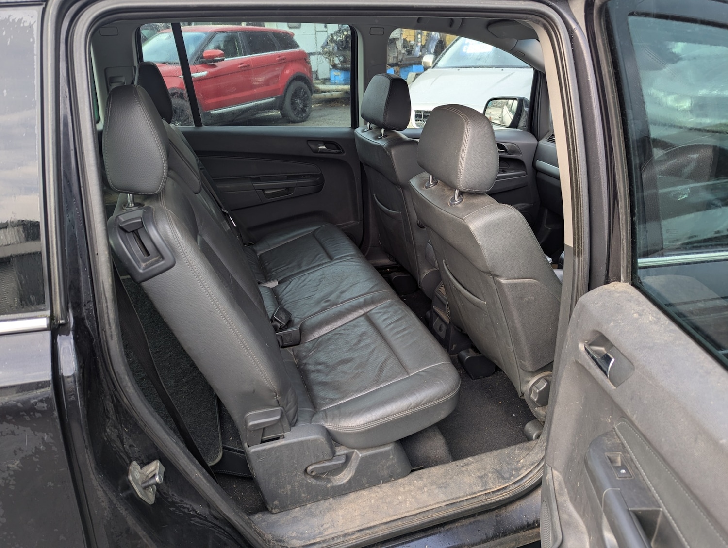 Used Vauxhall Zafira 2010 for sale - 77249051: Photo 10