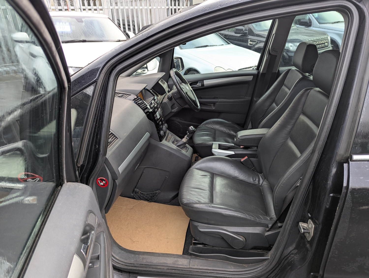 Used Vauxhall Zafira 2010 for sale - 77249051: Photo 12