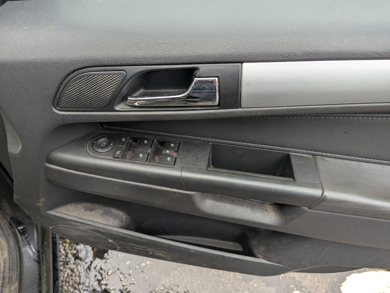 Used Vauxhall Zafira 2010 for sale - 77249051: Photo 20