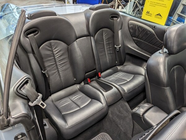 Used Mercedes-Benz CLK 2005 for sale - 74760189: Photo 11